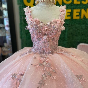 Rozā Spīdīgu Bumbu Kleita Quinceanera Kleitas Pērles 3D Ziedi Aplikācijas Krelles Vestidos De 15 Años Korsešu Kleita 16. Dzimšanas dienā